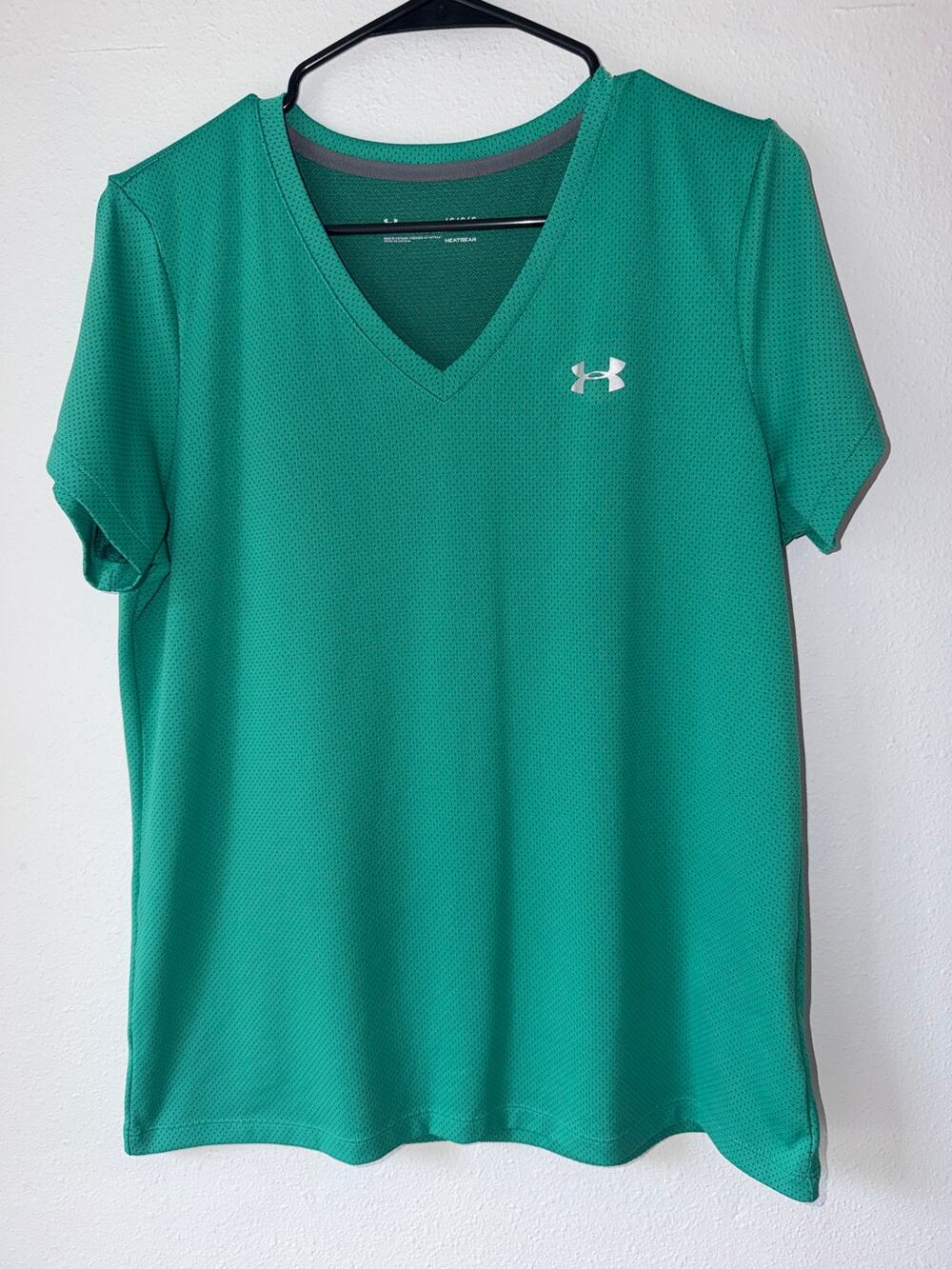 Under Armour Teal Aqua Short Sleeve Classic V-Neck Short Sleeve T-Shirt Size L